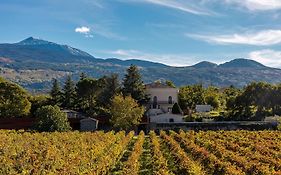 Campore Etna Wines And Resort